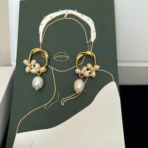 Jade Oi Florence 14k Gold Pearl Clusters Bridal Earrings